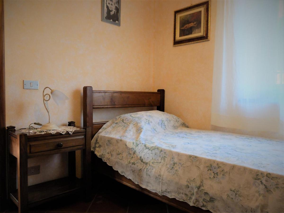 La Cheta Villa Monsagrati Екстериор снимка